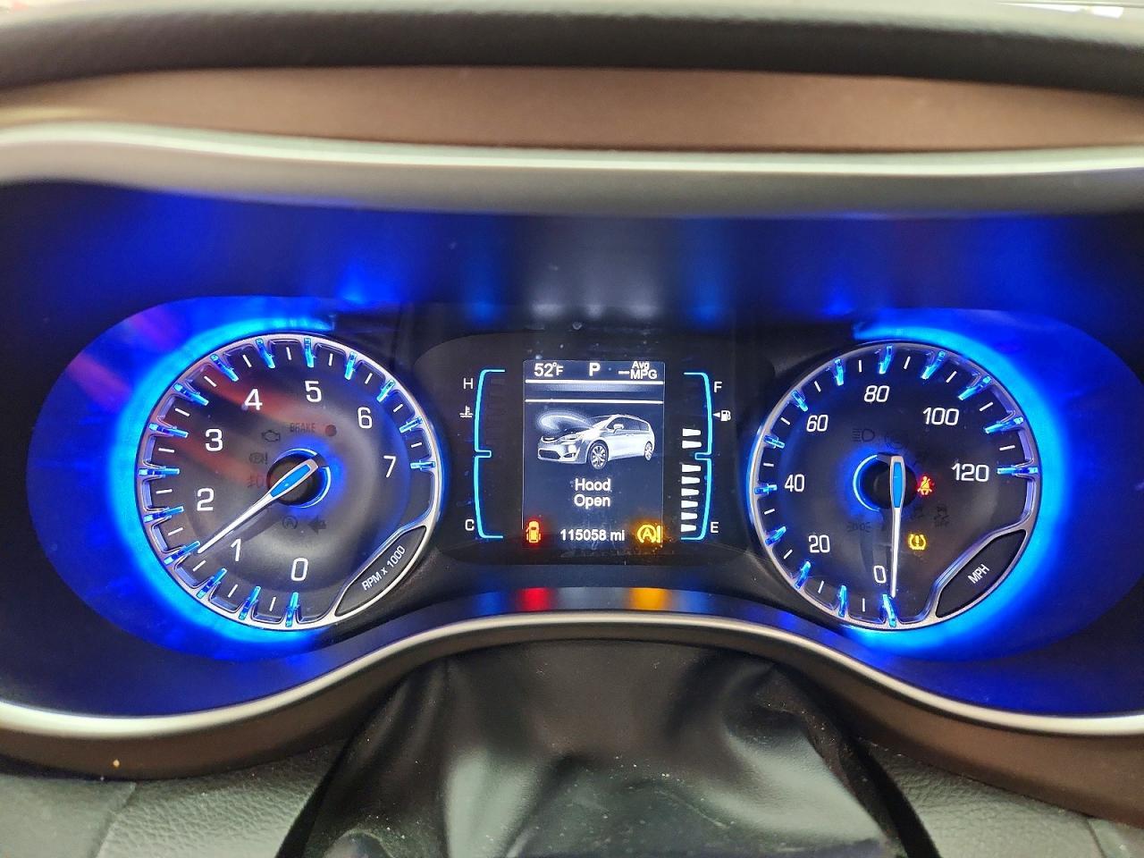 2017 Chrysler Pacifica Touring l