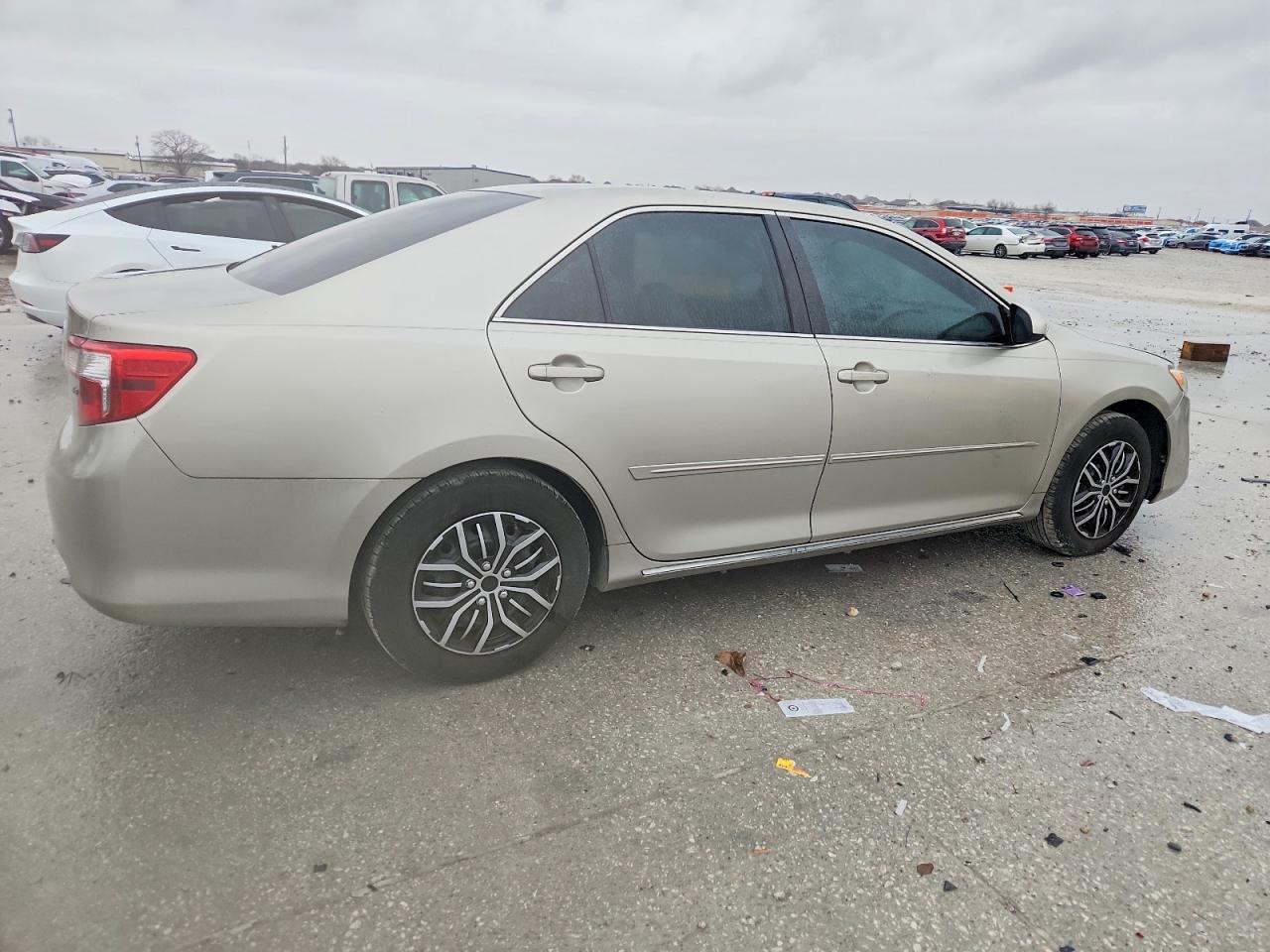 2014 Toyota Camry l
