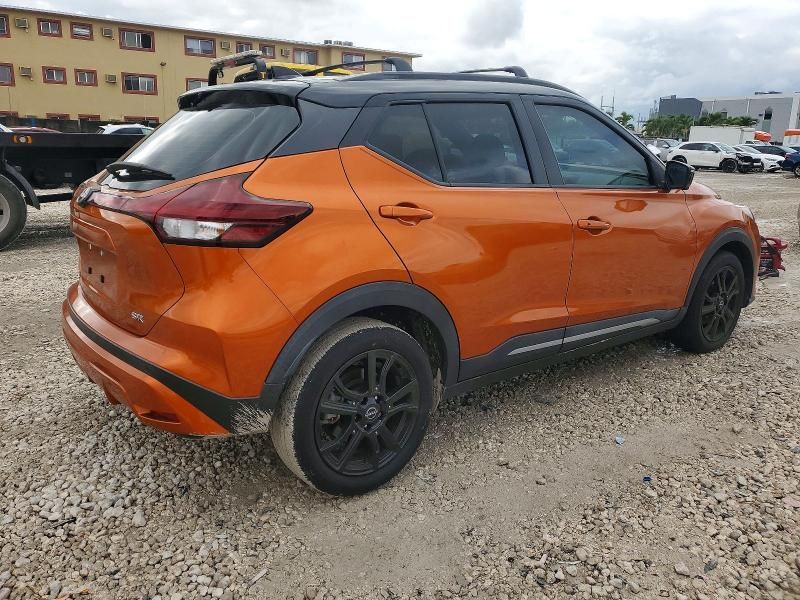 2023 Nissan Kicks sr