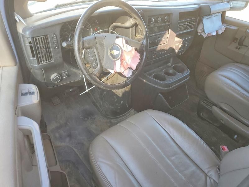 2020 Chevrolet Express G2500