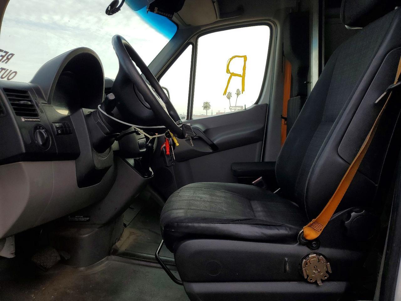 2014 Mercedes-Benz 2014 Mercedes Benz Sprinter 2500 Delivery Van