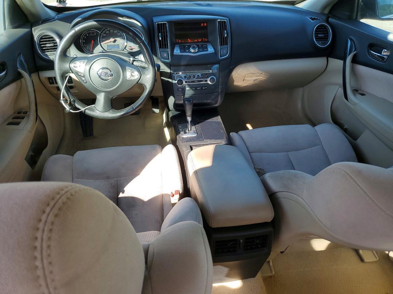 2012 Nissan Maxima s