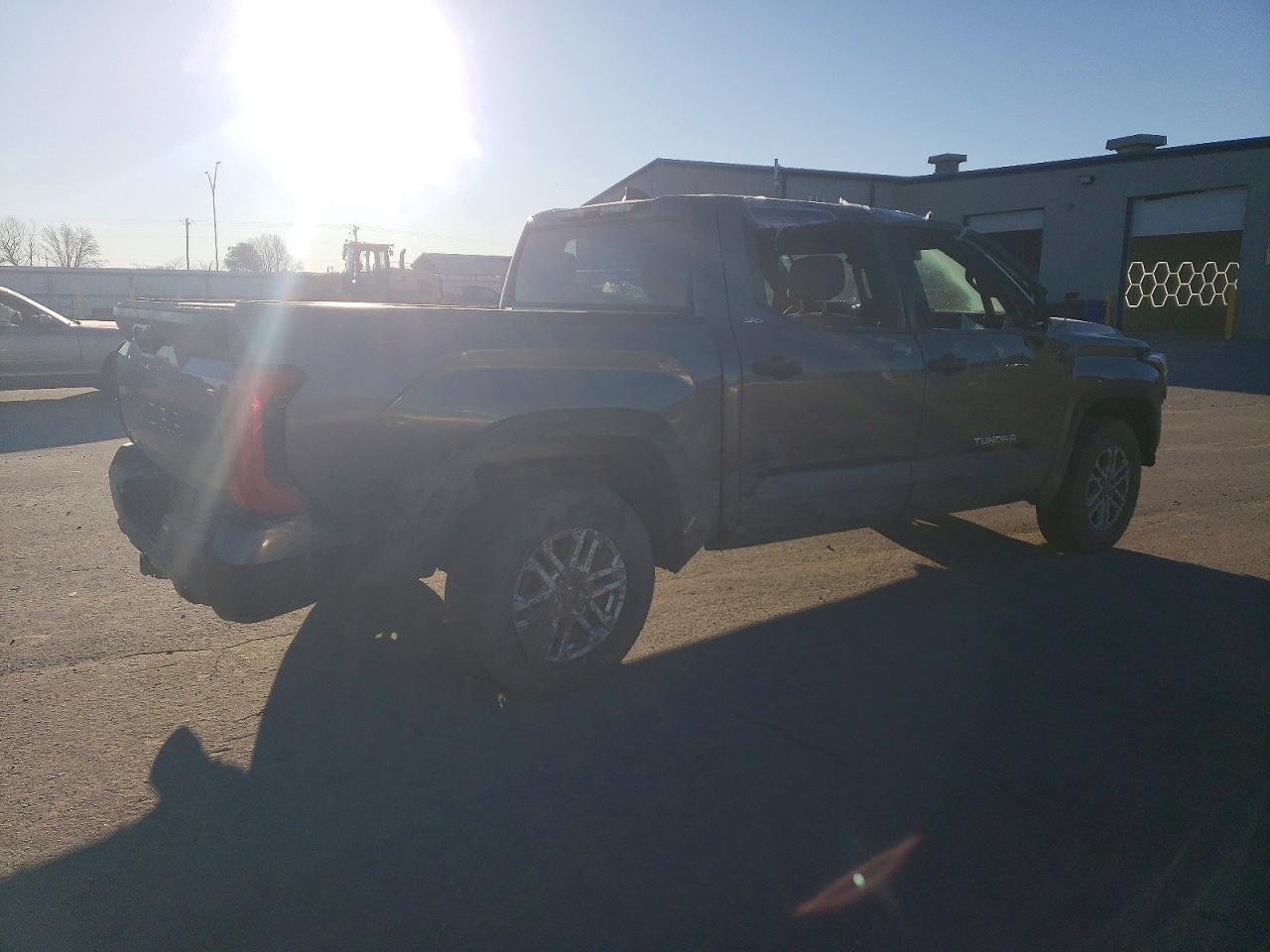 2025 Toyota Tundra Crewmax sr