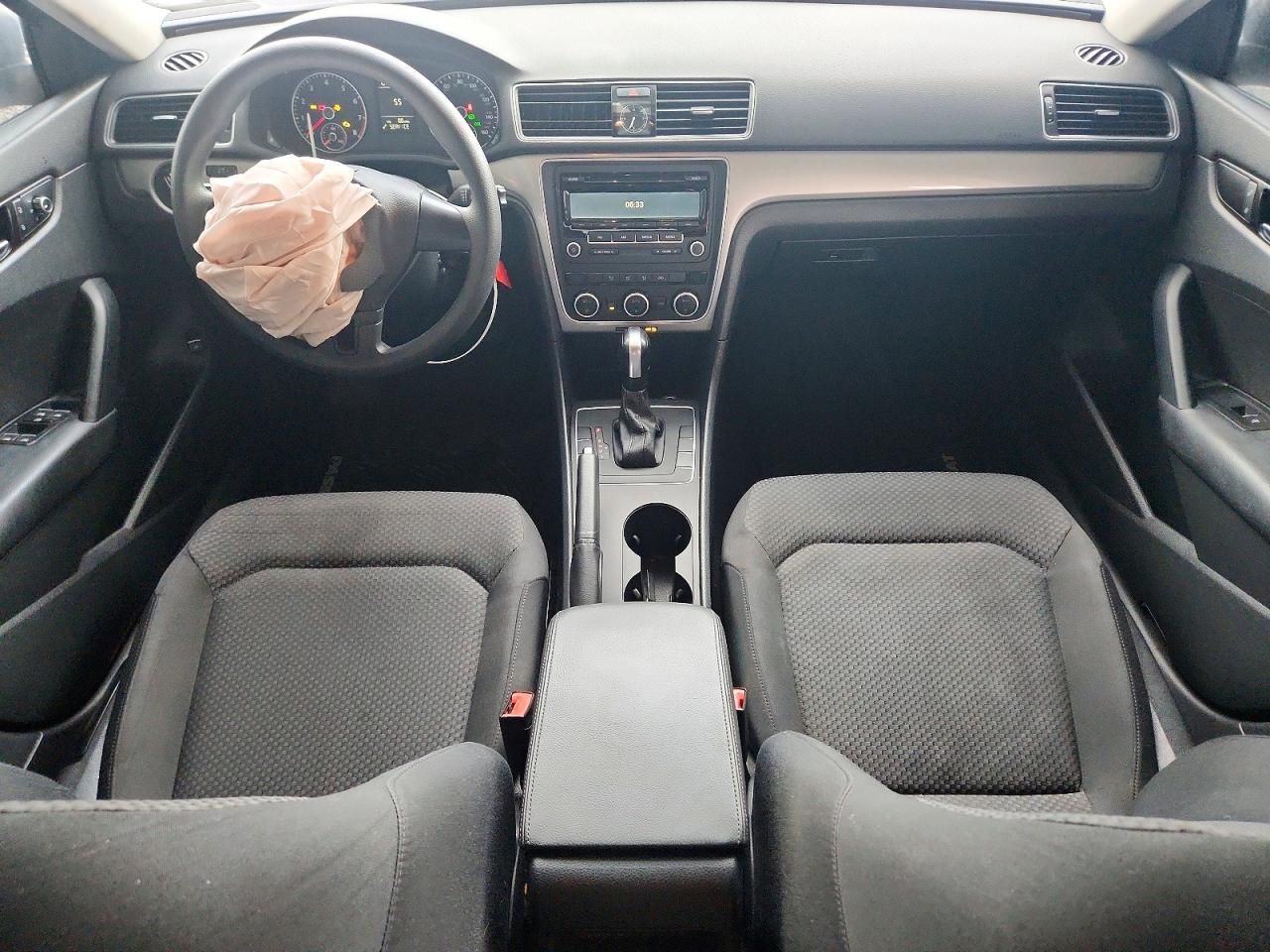 2012 Volkswagen Passat s