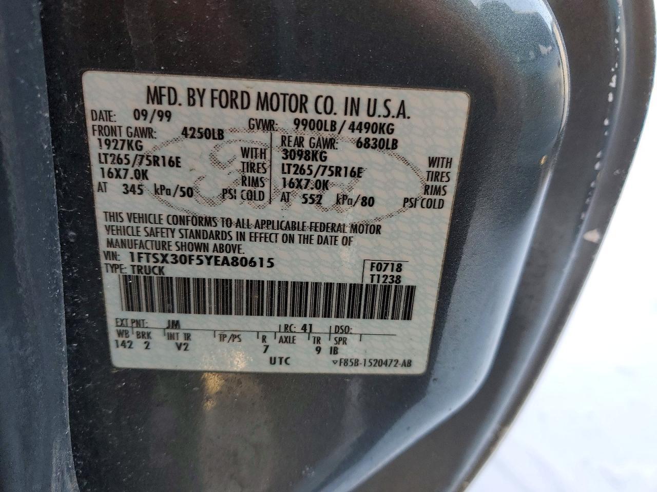 2000 Ford F350 Super Duty Flatbed Truck