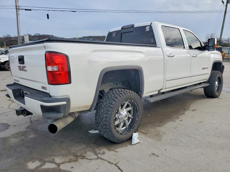 2016 GMC Sierra K2500 slt