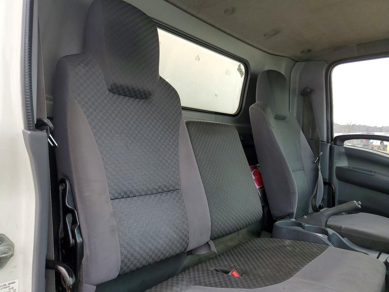 2015 Isuzu NPR HD BOX Truck