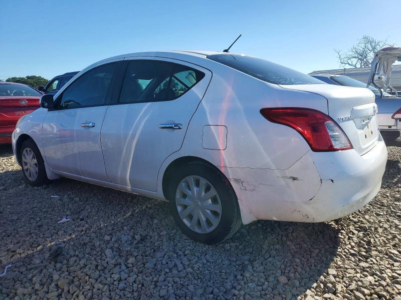 2012 Nissan Versa s