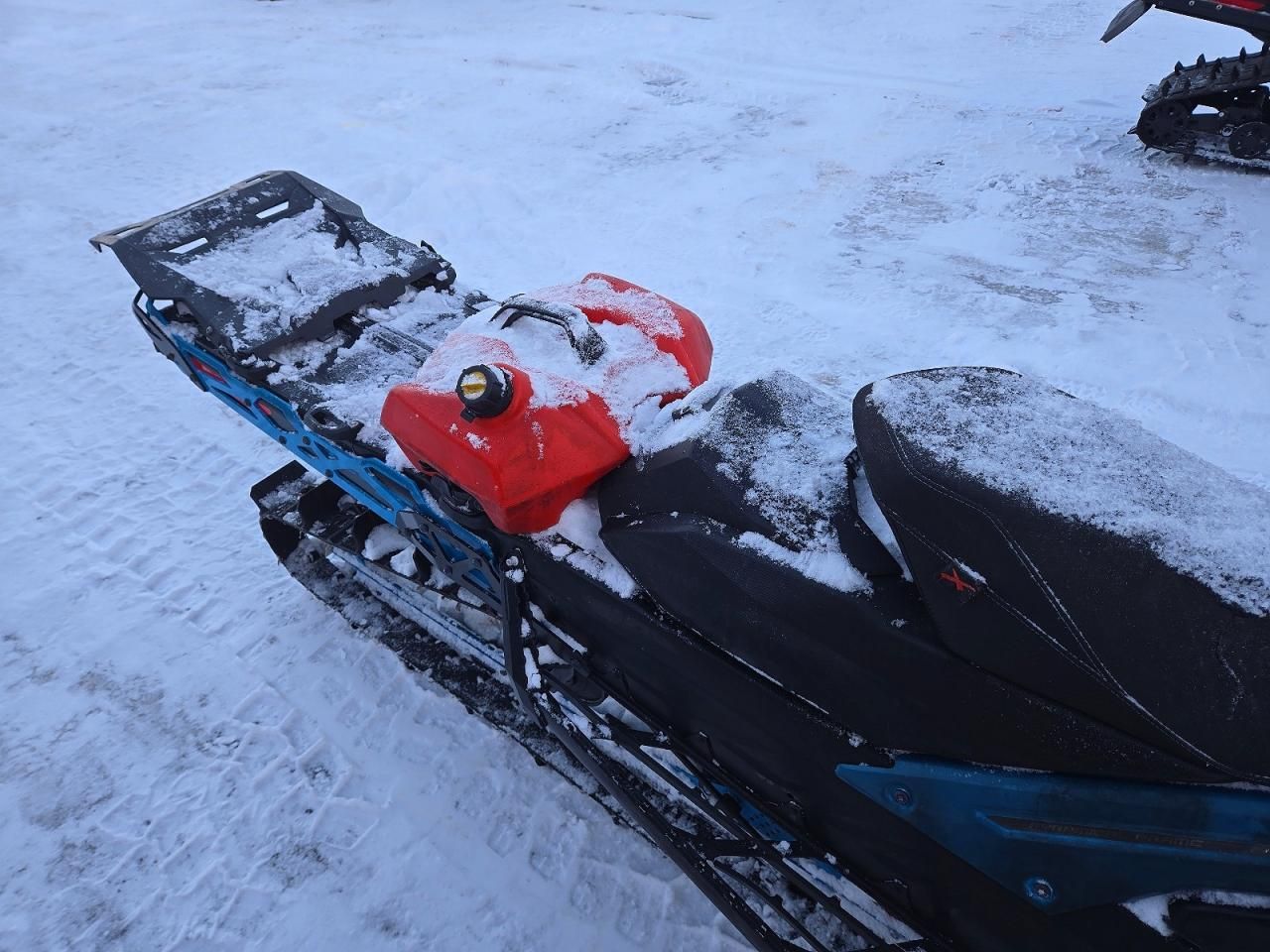 2019 Skidoo 2019 Skidoo Summit X 8