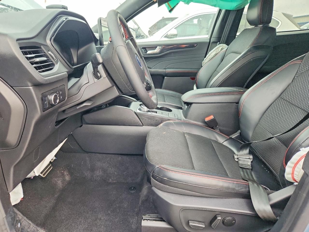 2024 Ford Escape st Line