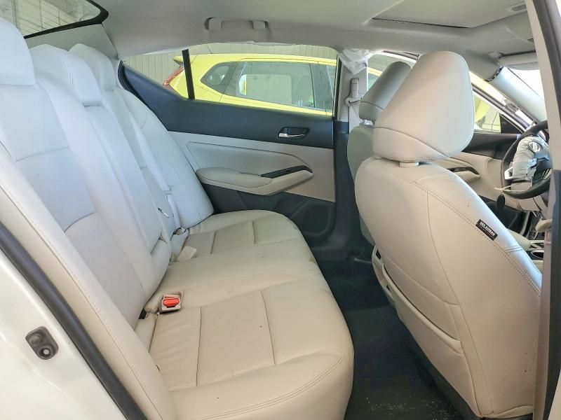 2022 Nissan Altima sl