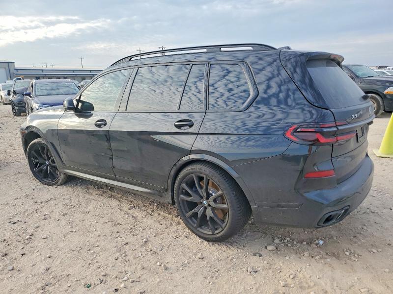 2026 BMW X7 M60i