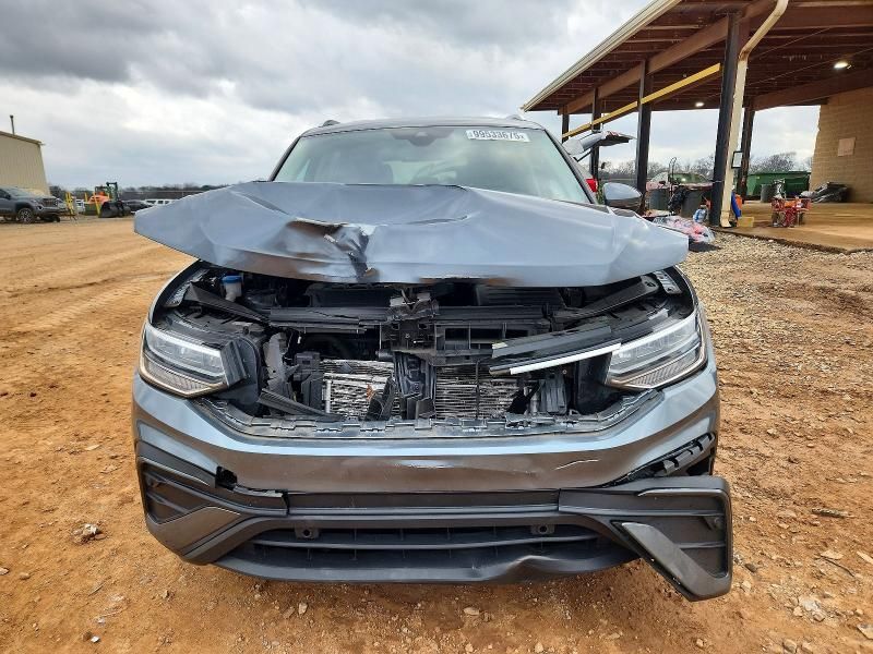 2022 Volkswagen Tiguan se