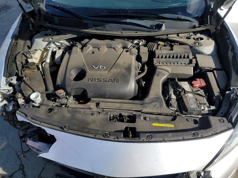 2019 Nissan Maxima s