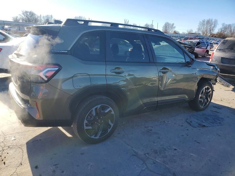 2025 Subaru Forester Premium