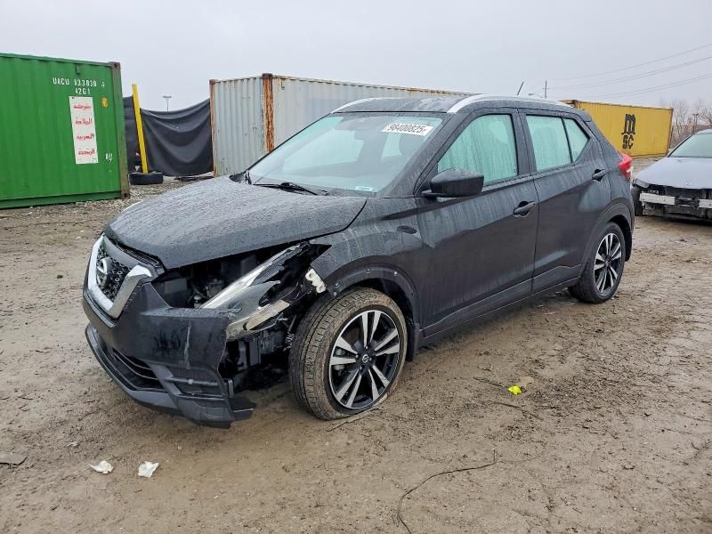 2020 Nissan Kicks sv