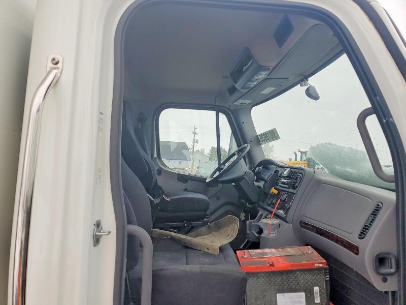 2020 Freightliner Business Class M2 box Truck