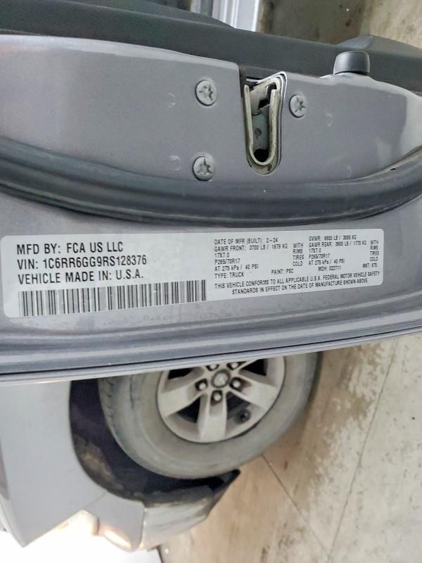 2024 Dodge Ram 1500 Classic slt