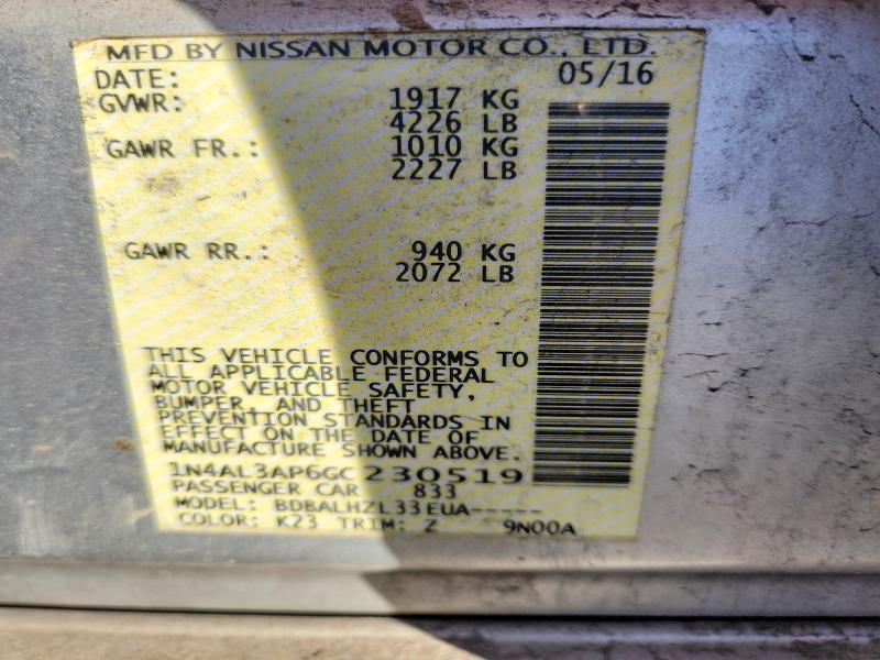 2016 Niss Altima 2.5 sr