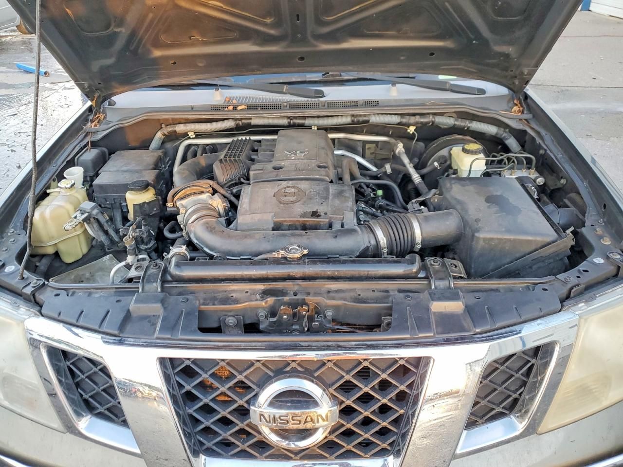 2008 Nissan Frontier Crew cab le