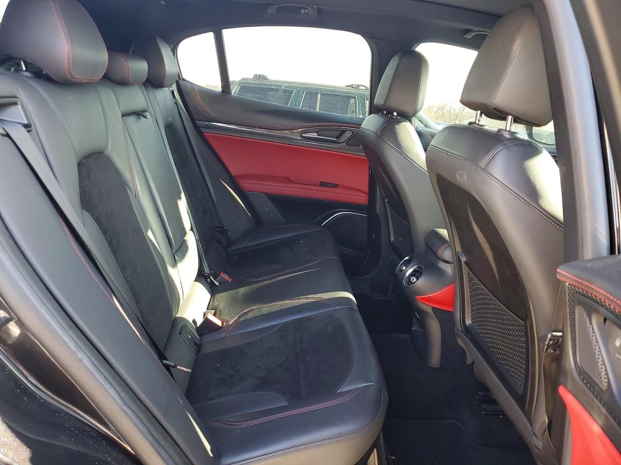 2018 Alfa Romeo Stelvio Quadrifoglio