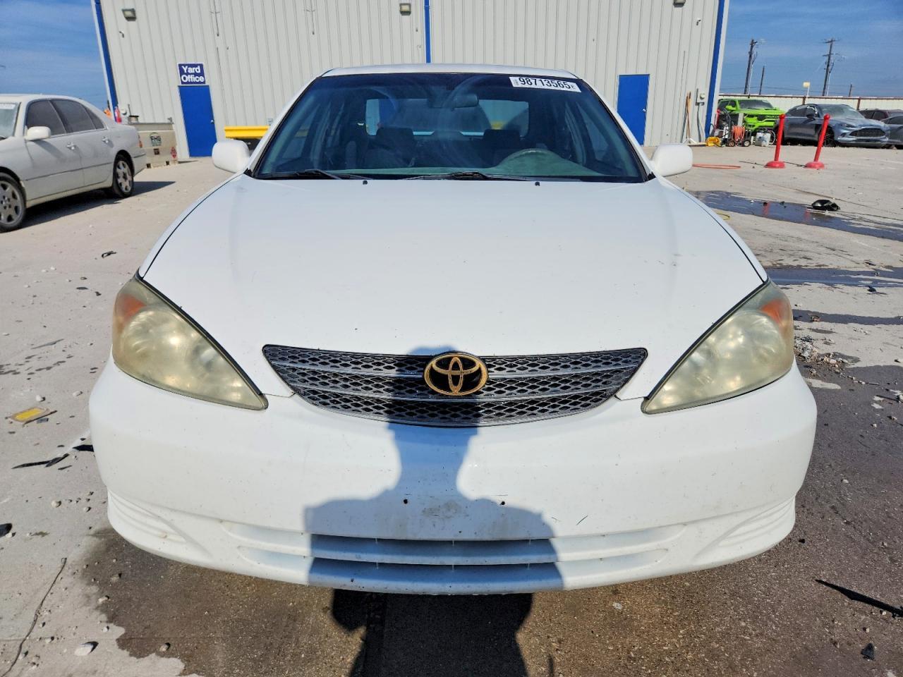2003 Toyota Camry le