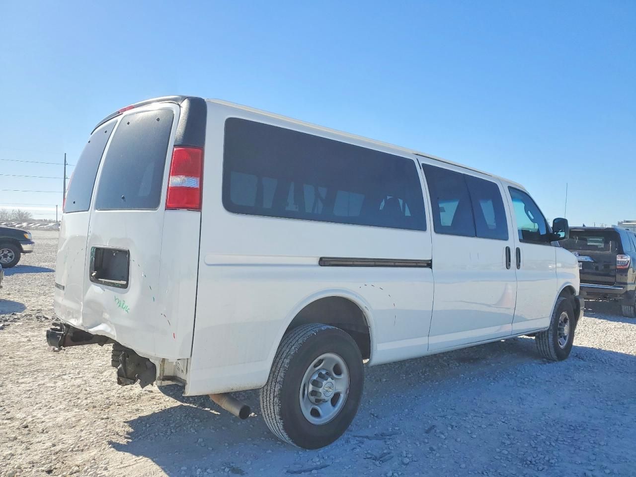2022 Chevrolet Express G3500 LS