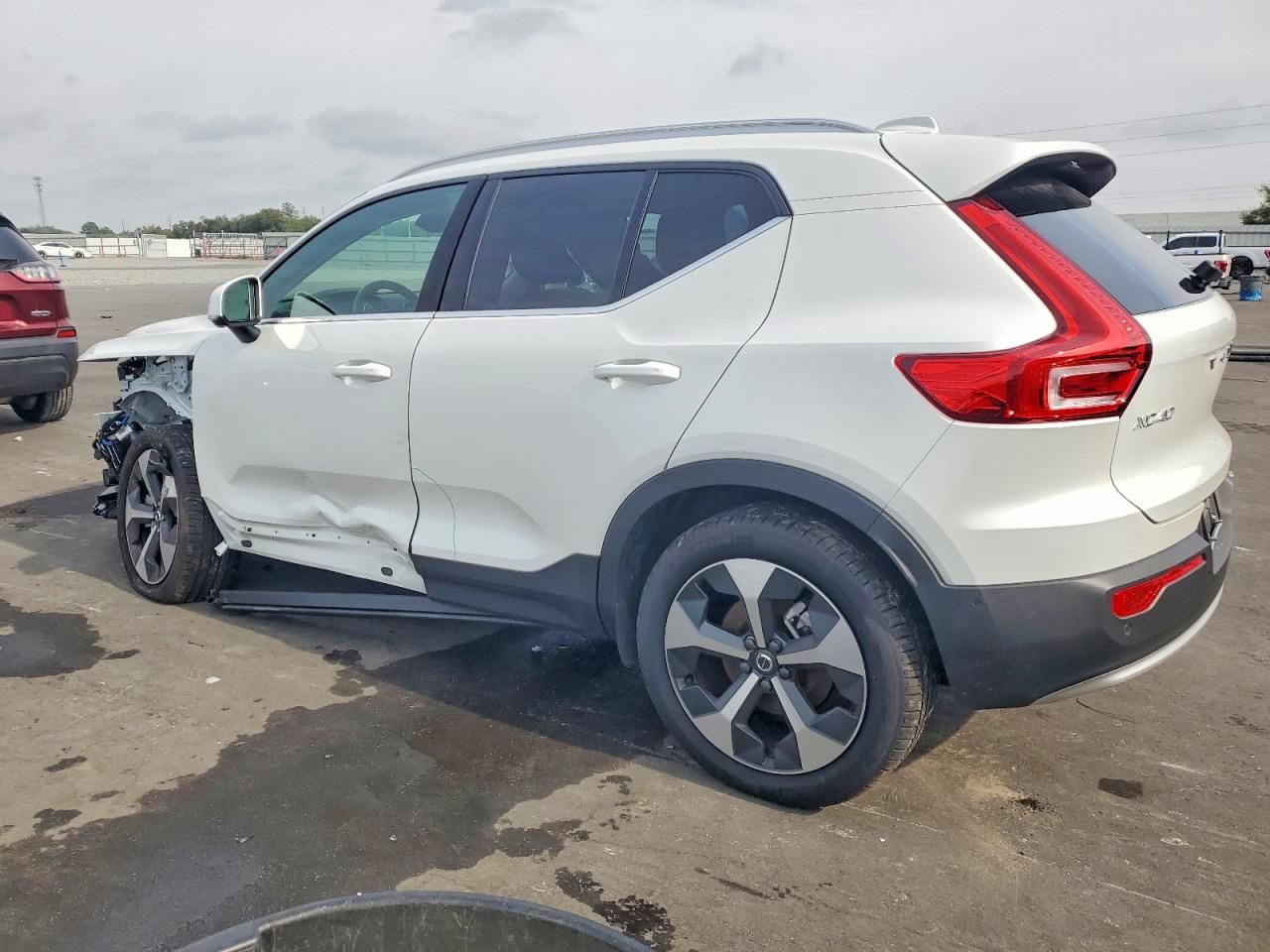 2025 Volvo Xc40 Plus