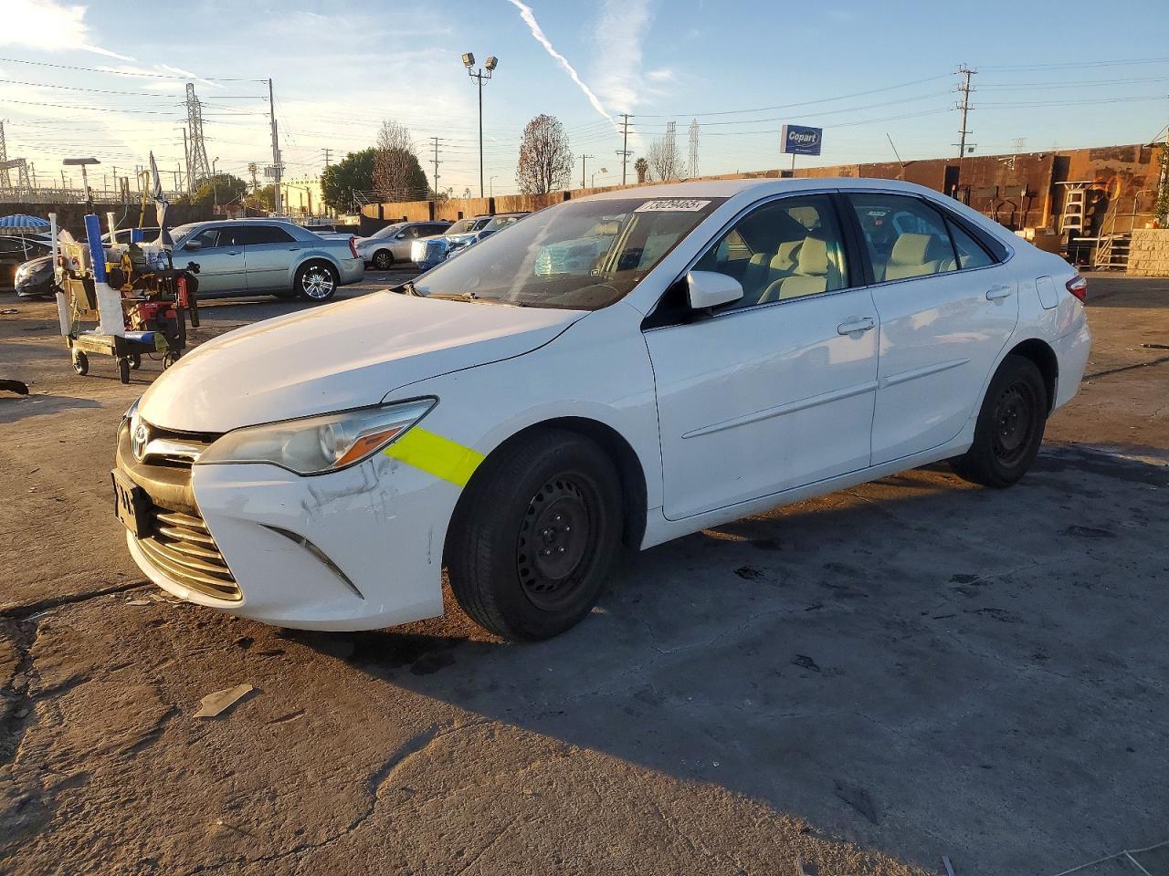 2015 Toyota Camry le