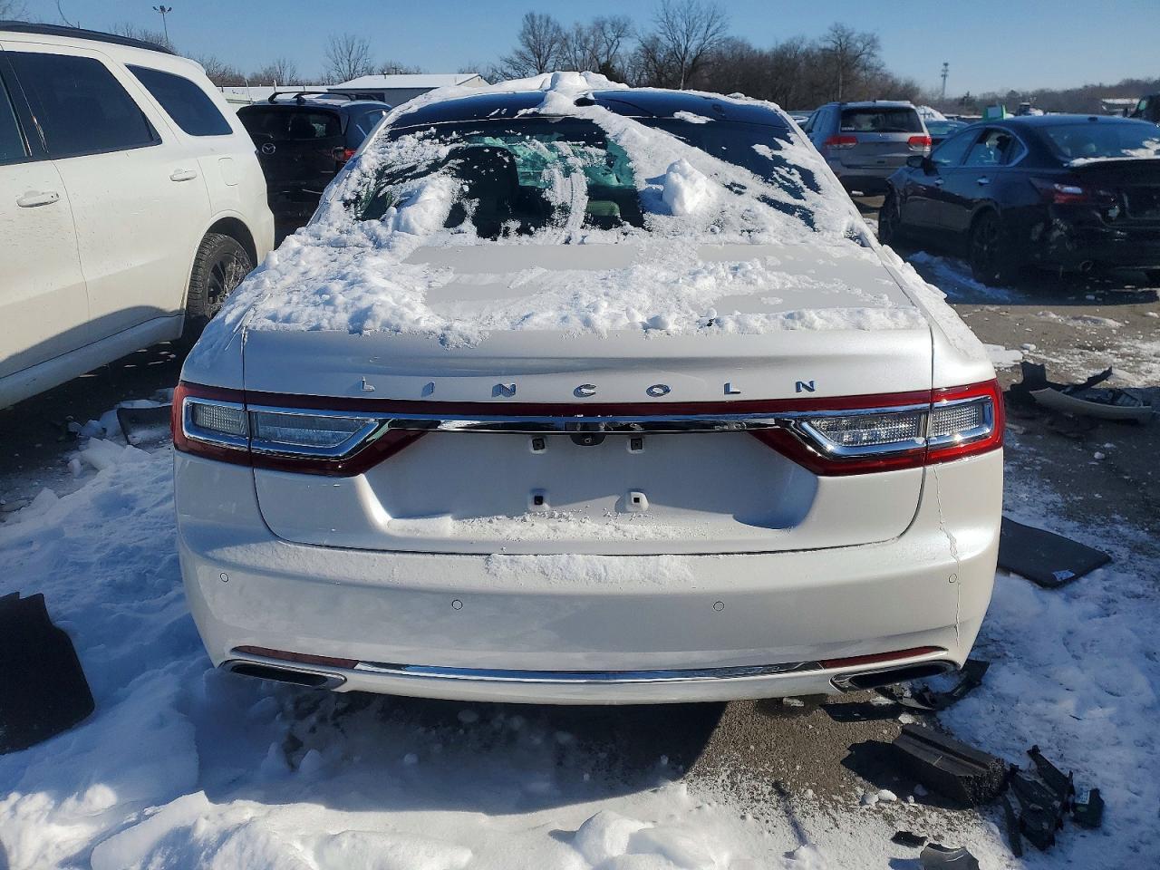 2017 Lincoln Continental Select