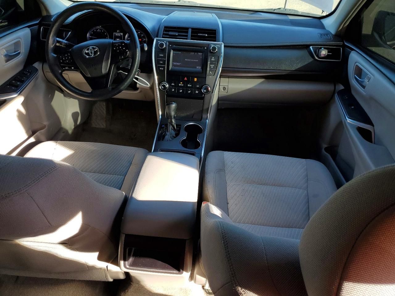 2017 Toyota Camry le