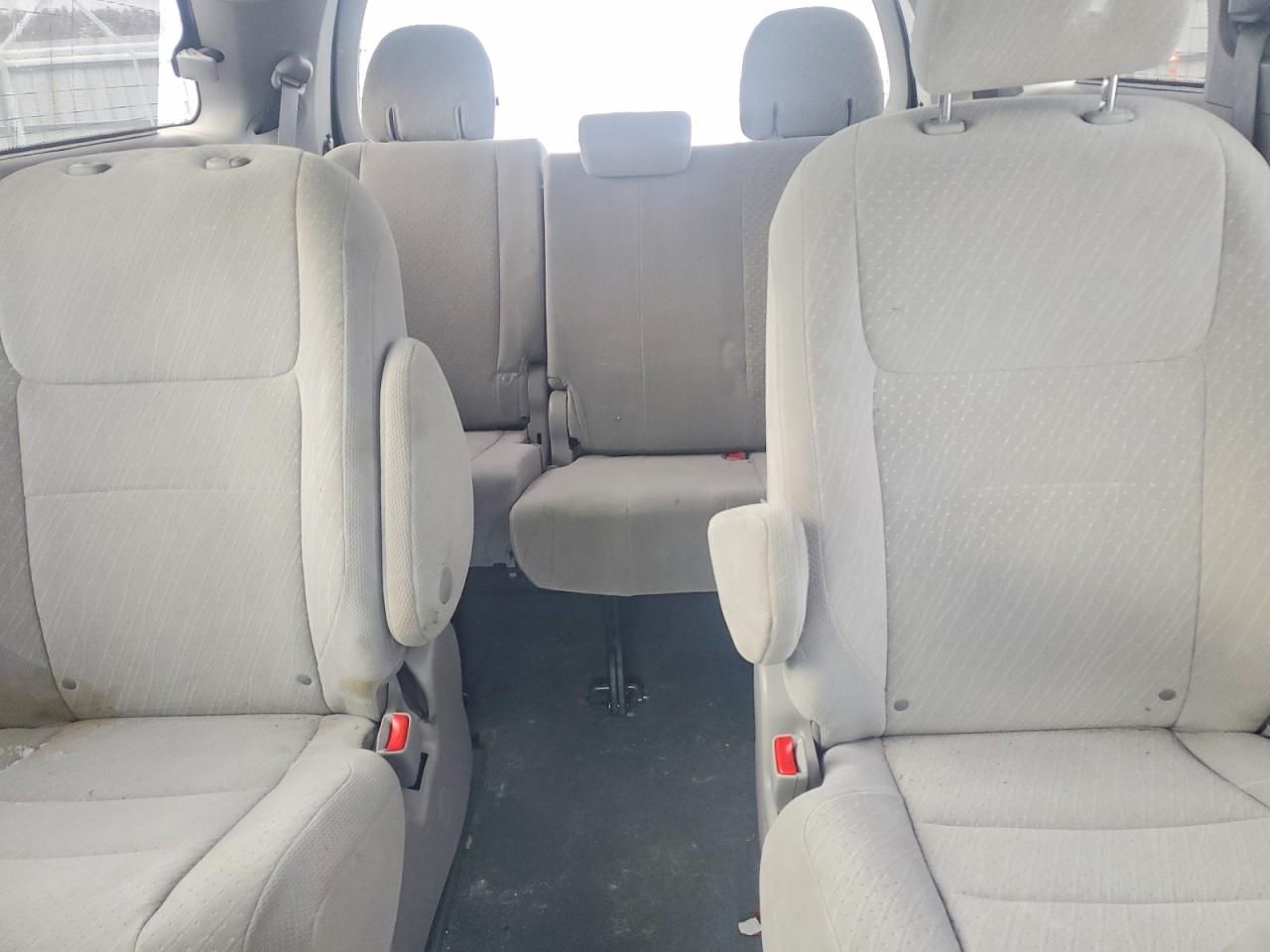 2020 Toyota Sienna le