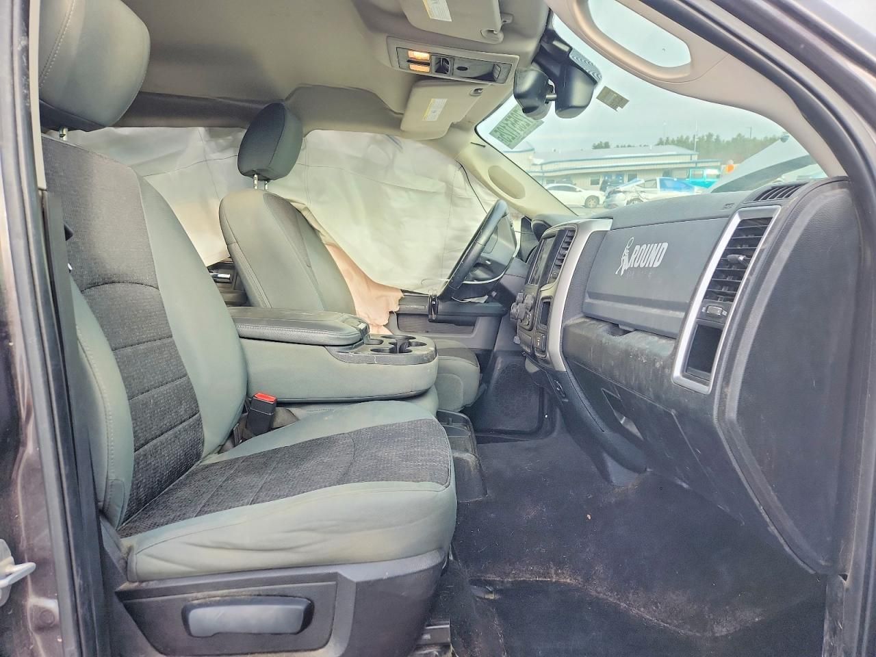 2015 Dodge RAM 1500 SLT