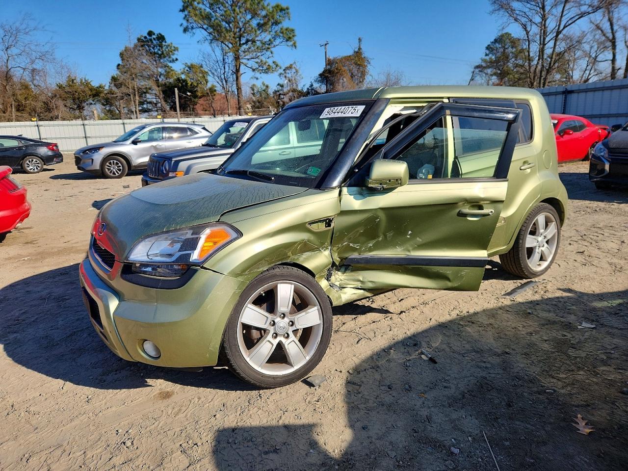 2011 KIA Soul +
