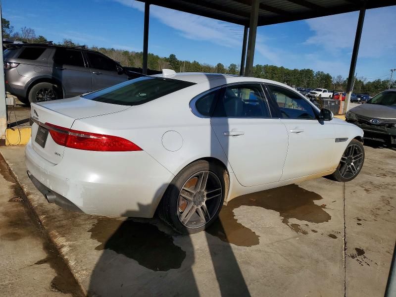 2017 Jaguar Xf Prestige