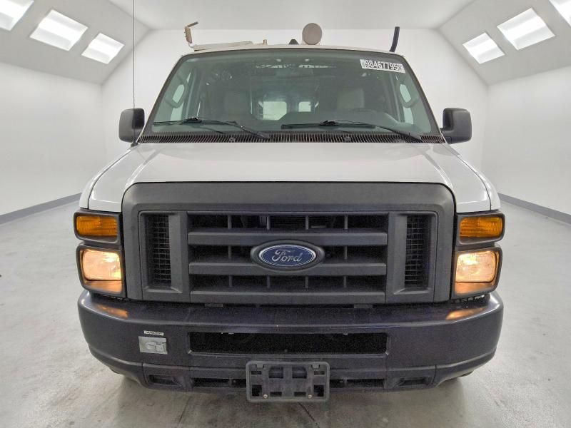 2010 Ford Econoline E250 van