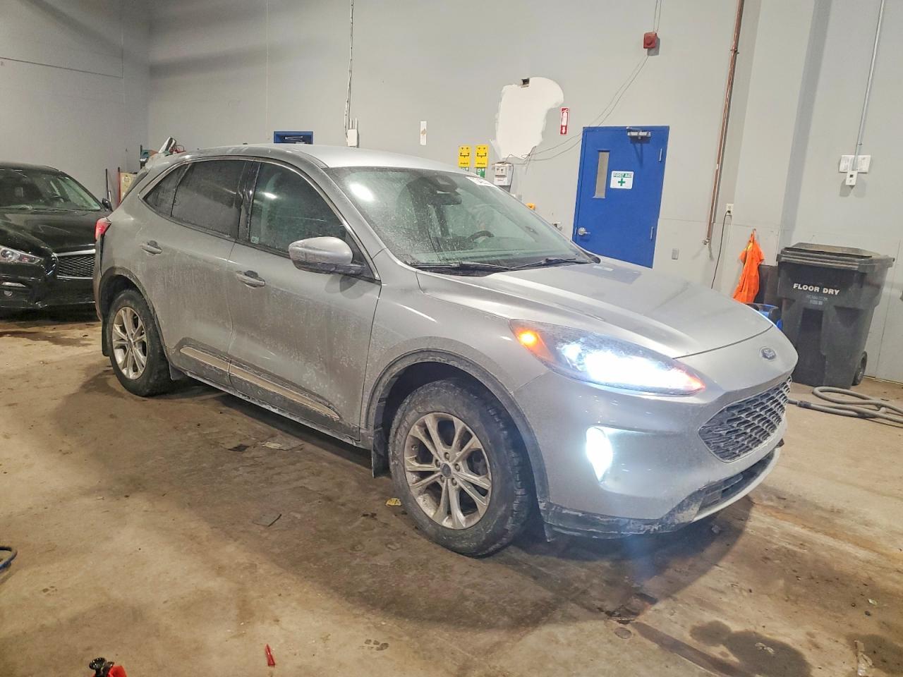 2021 Ford Escape se