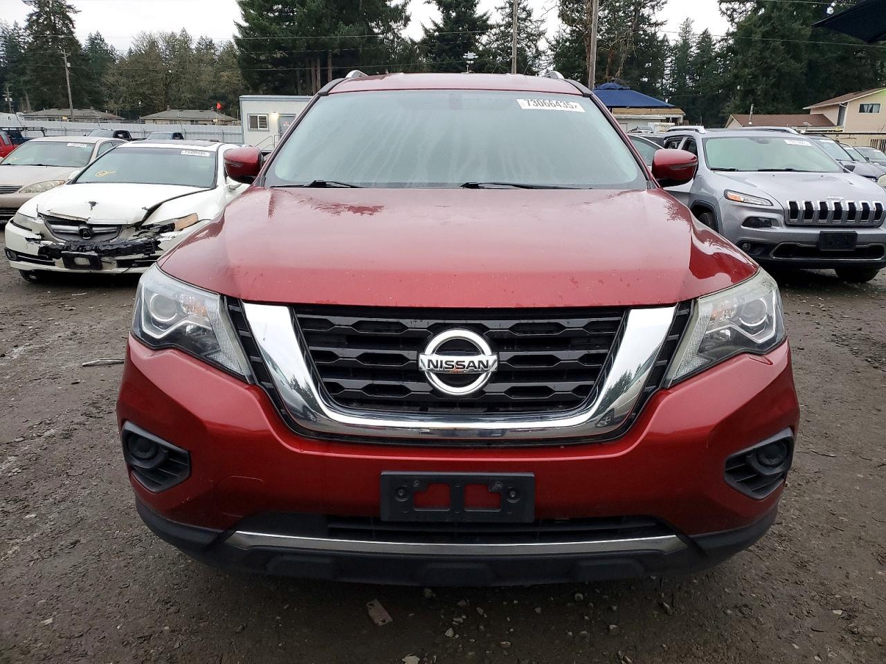 2017 Nissan Pathfinder s