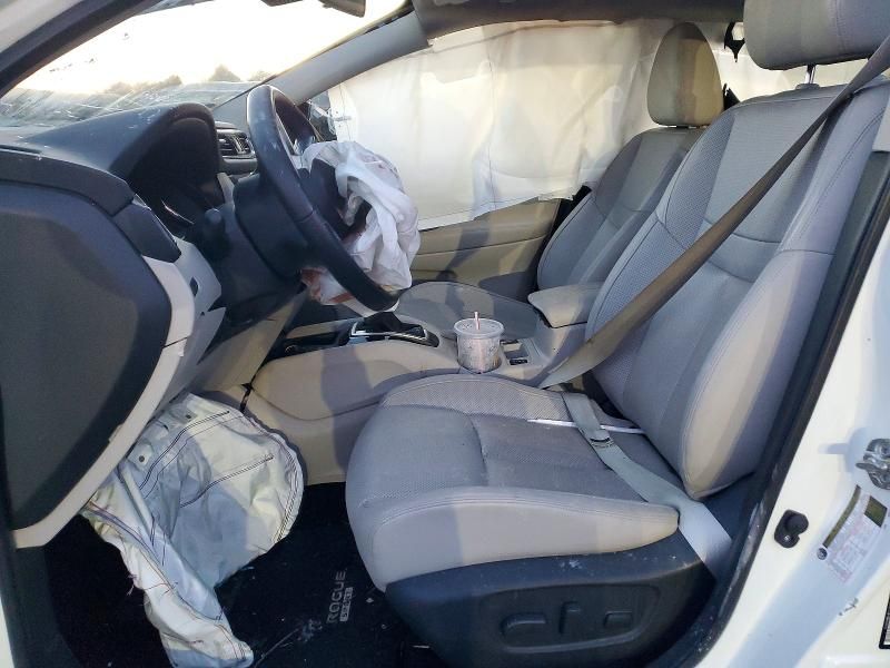 2022 Nissan Rogue Sport sl