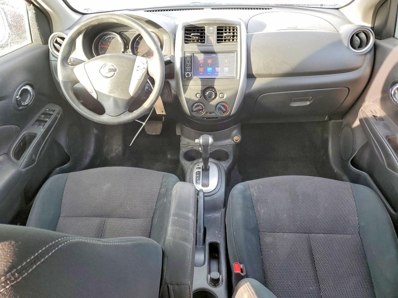 2019 Nissan Versa sv