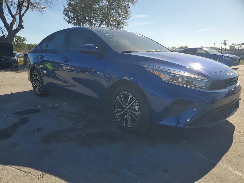 2024 KIA Forte lx