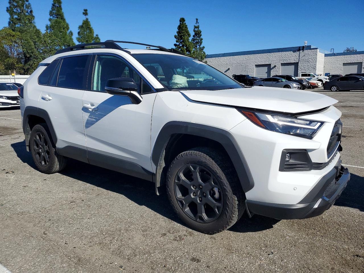 2024 Toyota Rav4 trd off Road
