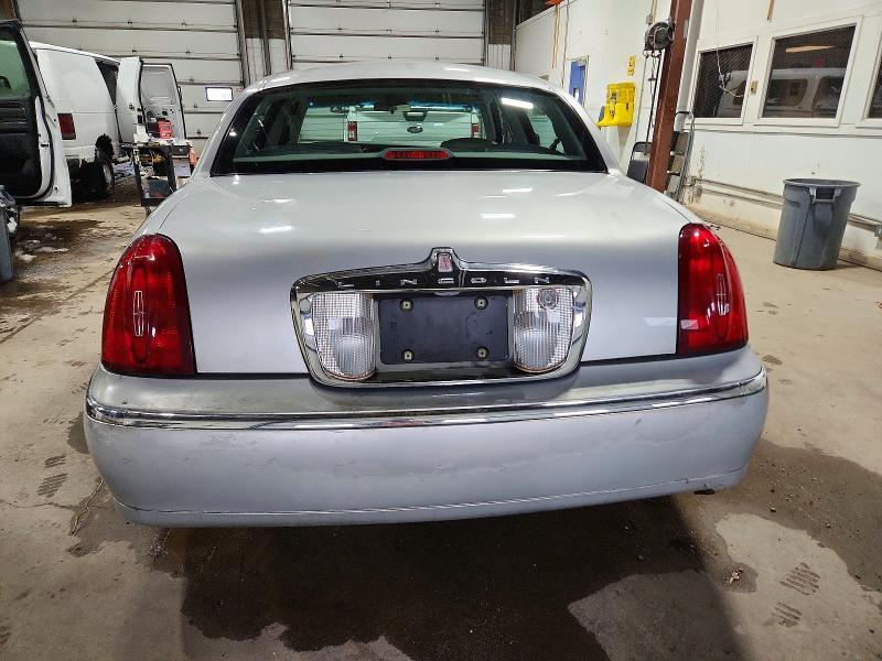 1999 Lincoln Town car Executive