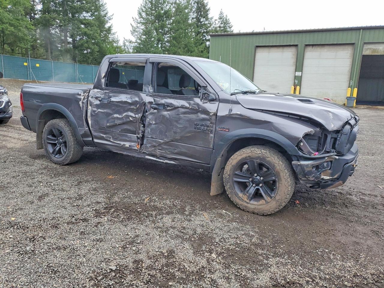 2021 Dodge Ram 1500 Classic slt
