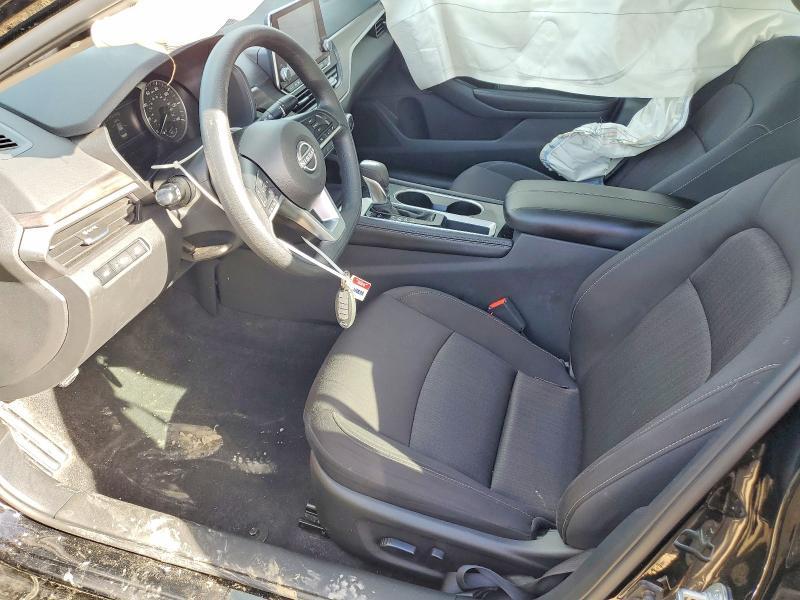 2023 Nissan Altima sv
