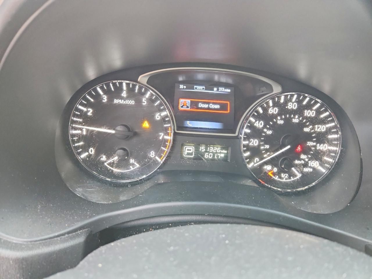 2015 Nissan Pathfinder s