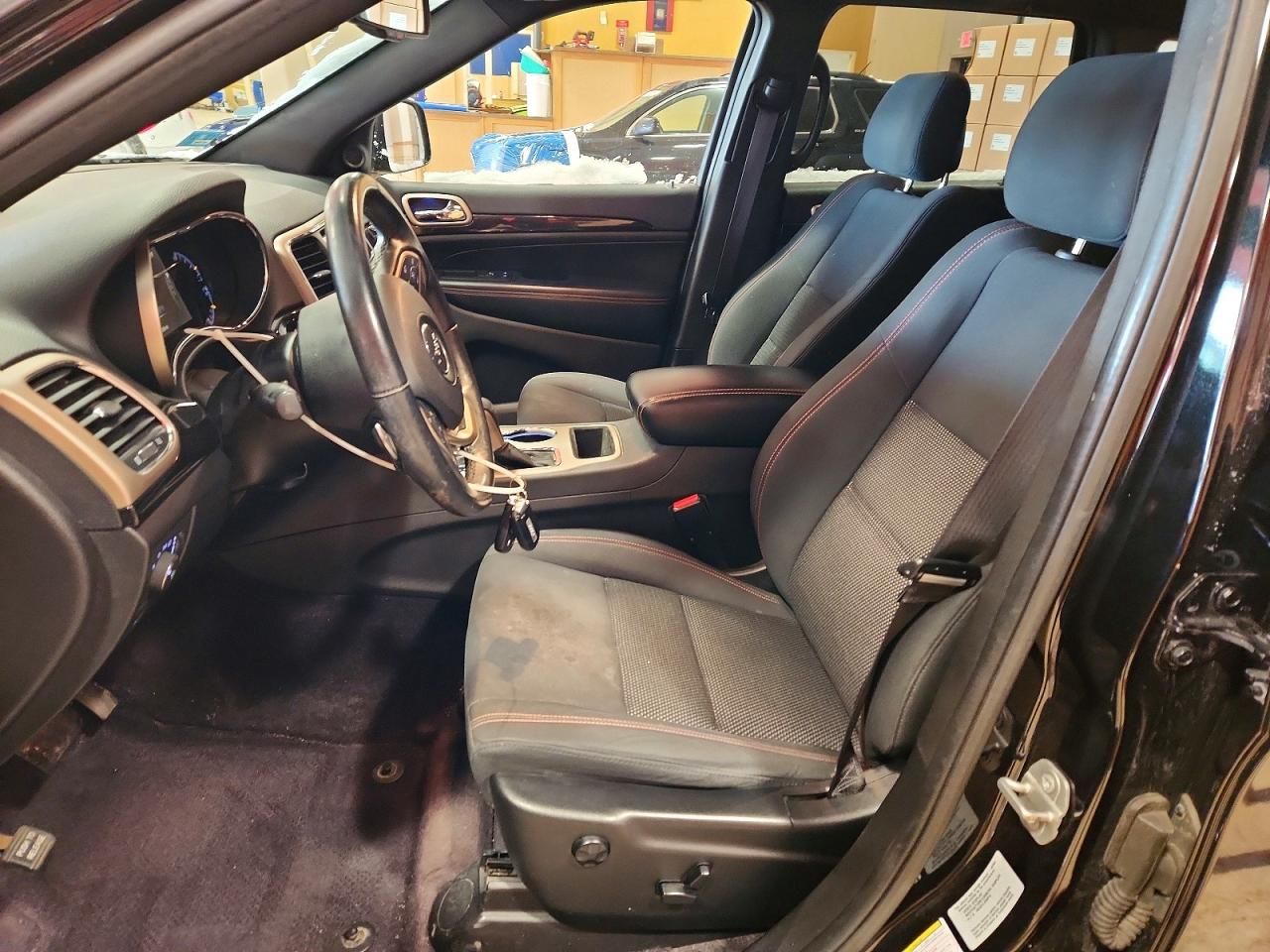 2016 Jeep Grand Cherokee Laredo