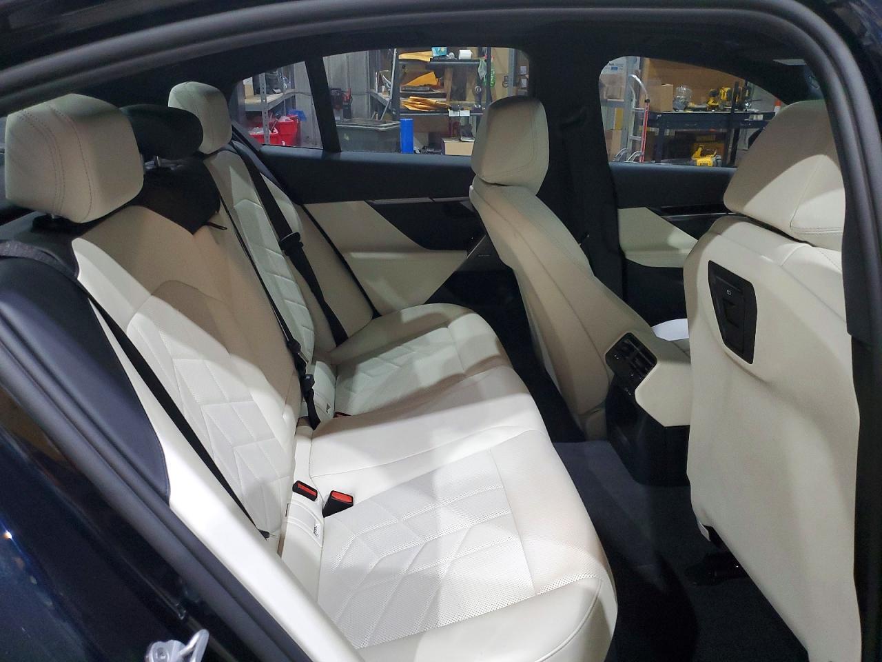 2026 BMW 530 xi
