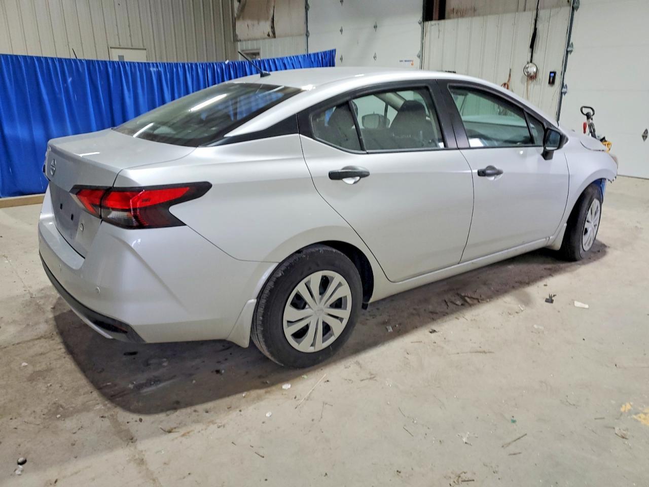 2025 Nissan Versa s