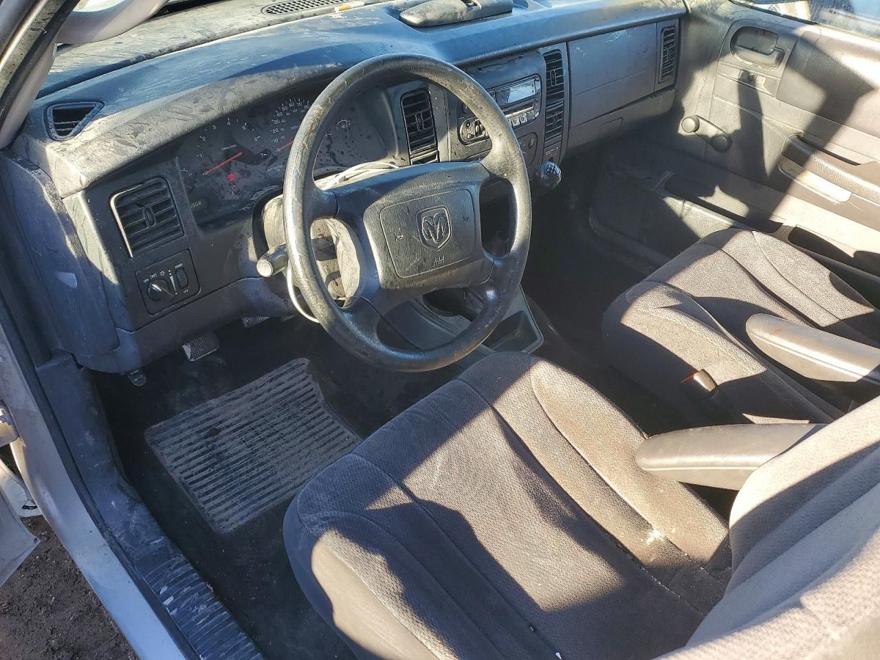 2004 Dodge Dakota sxt